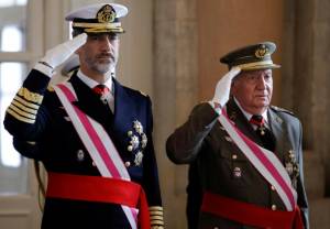 Spanish king distances himself from scandal-hit father.jpg