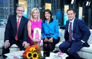 Fox News slammed for talking hair, nails during pandemic.jpg