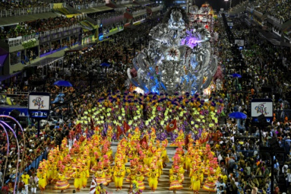 Brazil holds first carnival since Covid.jpg