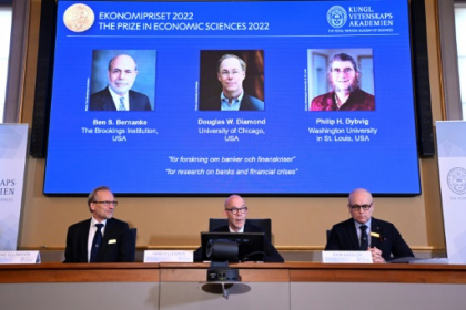 US trio, including ex-Fed chief Bernanke, win economics Nobel.jpg