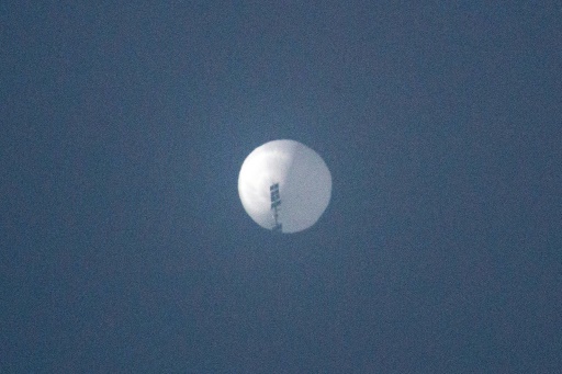 US looks for Chinese balloon debris