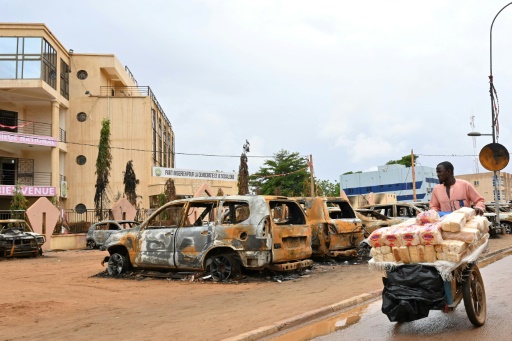 US envoy meets Niger coup leaders but sees no headway