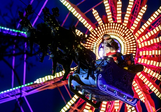 US-Canada military center 'tracks' Santa for 68th year