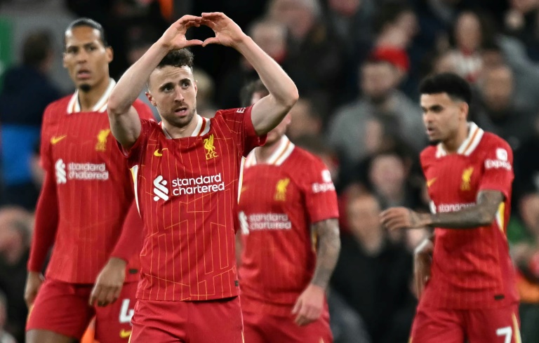 Liverpool march towards title as Man City face Man Utd