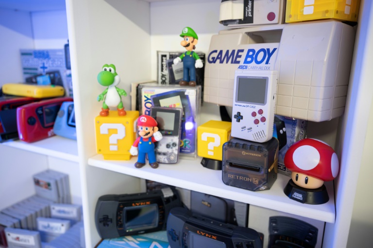 Nostalgia fuels UK boom in vintage video game repairs