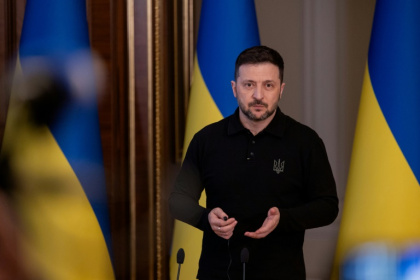Pope Francis 'prayed for peace in Ukraine,' President Volodymyr Zelensky said