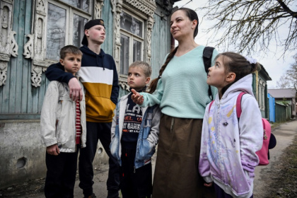 Yelena said she had little faith in politicians