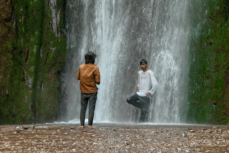 India-Pakistan tensions hit tourism in Kashmiri valley