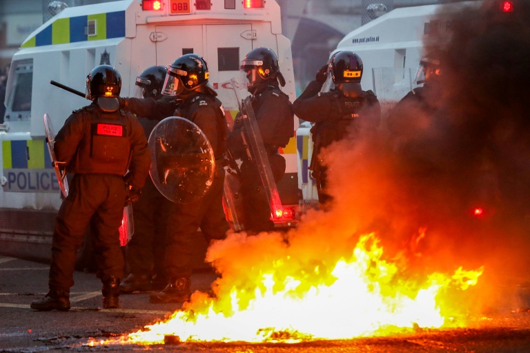 N.Ireland town hit by second night of unrest