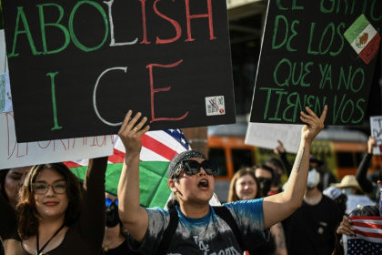 Foreign adversaries of the United States are exploiting deep divisions in American society as a tactic of information warfare - RONALDO SCHEMIDT (AFP)