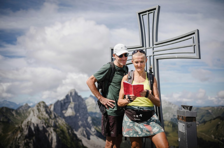 Swiss 'Mountain Tinder' sparks high-altitude attraction