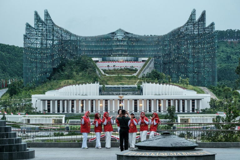 Indonesia's delayed new capital risks 'white elephant' status