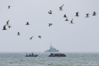 Migrants attempting to cross the Channel from France to Britain in August 2025 - Sameer Al-DOUMY (AFP)