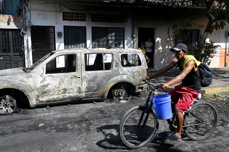 FIFA boss 'very reassured' about World Cup in Mexico despite violence