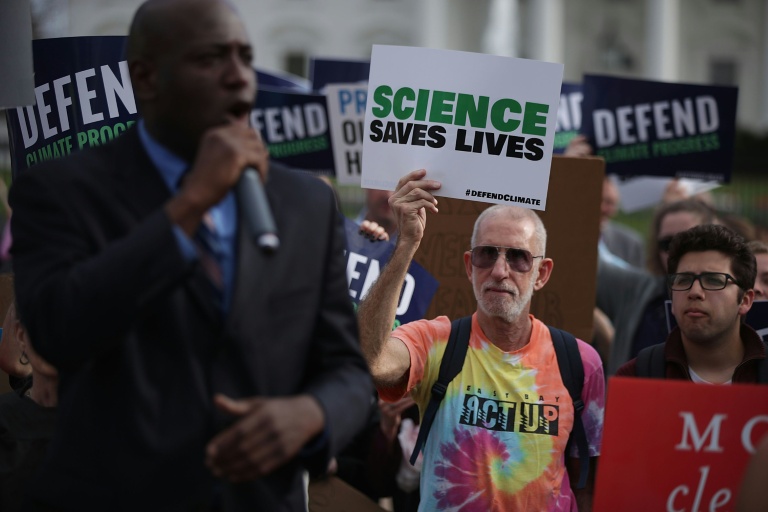 Trump climate pushback spurs courtroom battles, report says