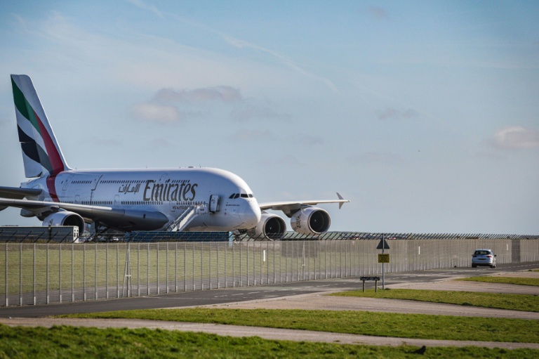 Airbus to inspect 16 A380s after cracks found on plane wings