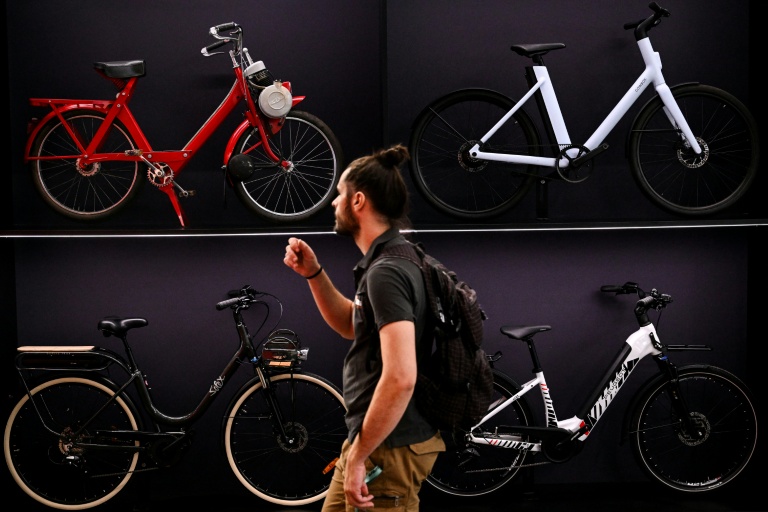 Cycling industry bets on smart bikes to boost sales