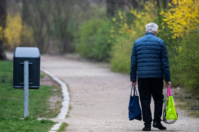 EU population to peak in 2029 before long-term decline
