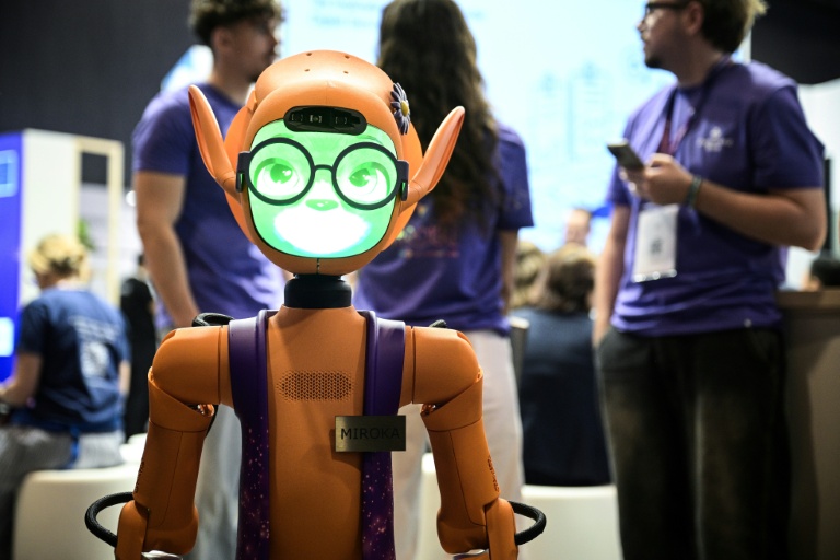 European robotics start-ups go up against Chinese heavyweights