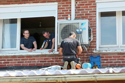 Eight in 10 people in France view air-conditioning as environmentally unfriendly - Francois LO PRESTI (AFP)