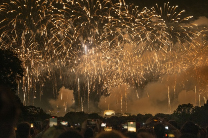 A fireworks display is seen during the Independence Day celebration on the National Mall in Washington in the early morning hours of July 5, 2026 - Ken Cedeno (AFP)