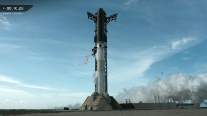 This screen grab from a SpaceX live webcast shows SpaceX's Starship rocket ten minutes before its scheduled launch from South Padre Island, Texas, on July 16, 2026, ahead of an abrupt scrub of the test - - (AFP)