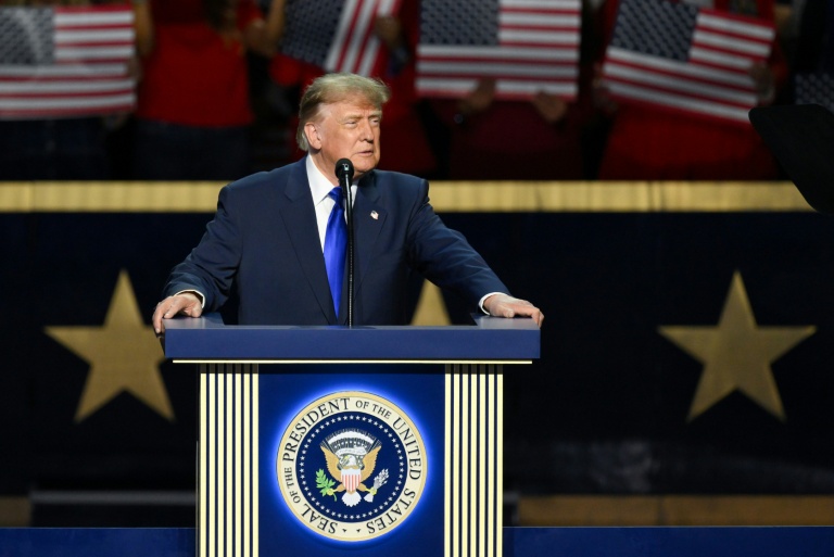 Trump promises Americans $5,000 if Republicans win Congress