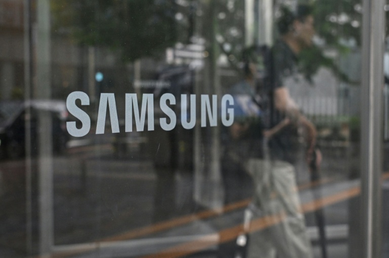 Why are tech stocks tanking?