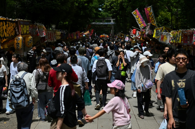 Japanese population below 120 million for first time in decades
